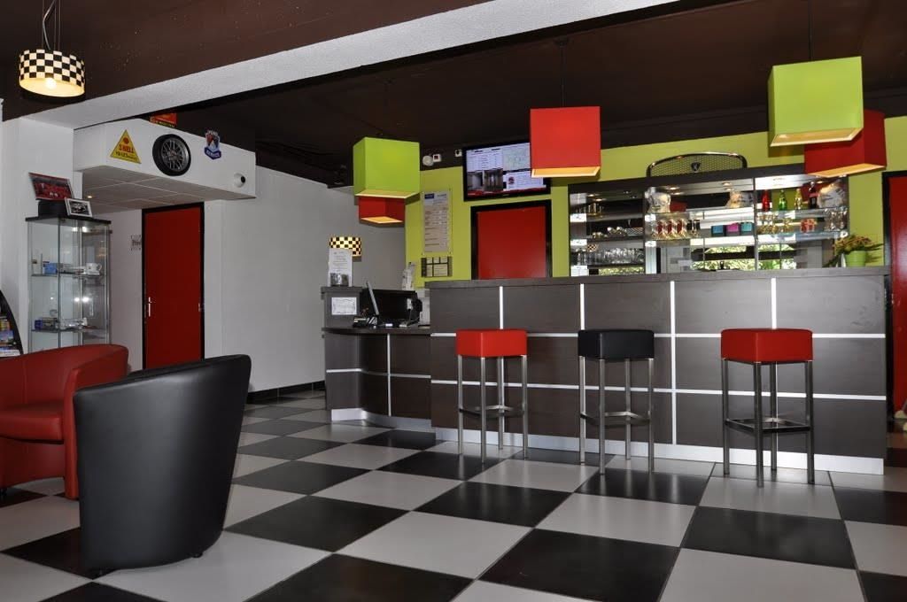 Enzo Hotels Cannes-Ecluse By Kyriad Direct Restaurace fotografie